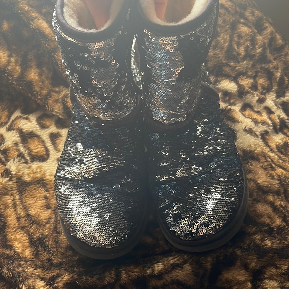 Use authentic UGG